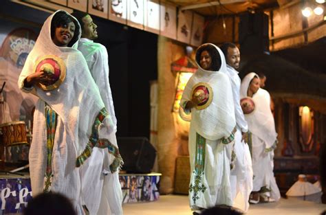  Frewald's Stockholm Spectacular: An Explosion of Ethiopian Music and Dance!