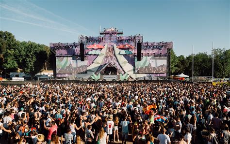  Utopia-festivalen: En musikfest fylld med oväntade gäster och brittisk charm!